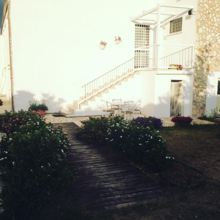 Mazzara Farm Bed & Breakfast มันดูเรีย ภายนอก รูปภาพ